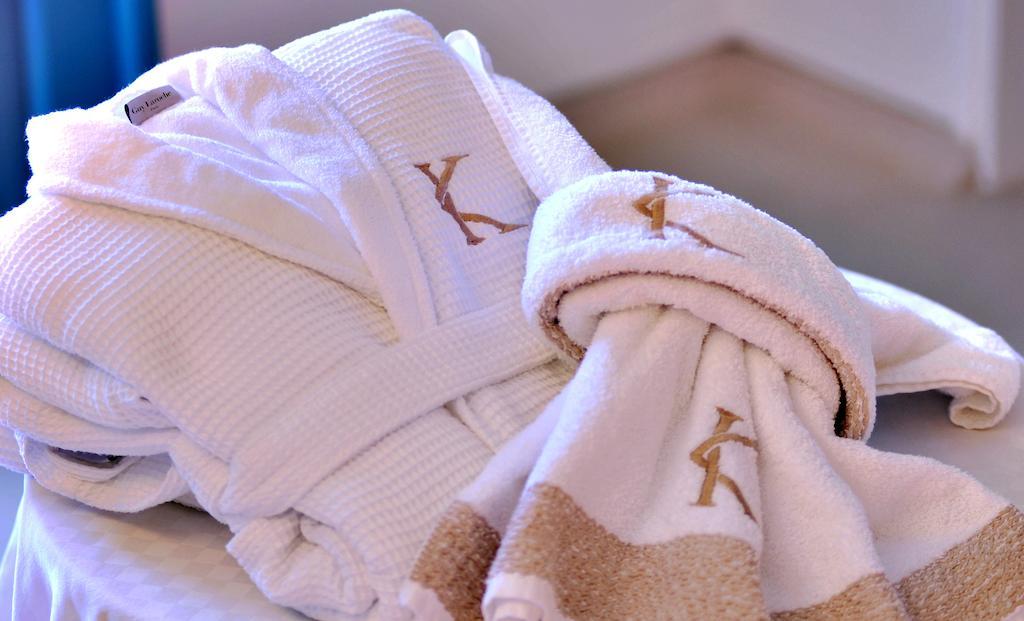 Kifines Suites Folégandros Szoba fotó