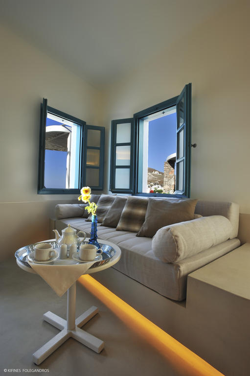 Kifines Suites Folégandros Szoba fotó
